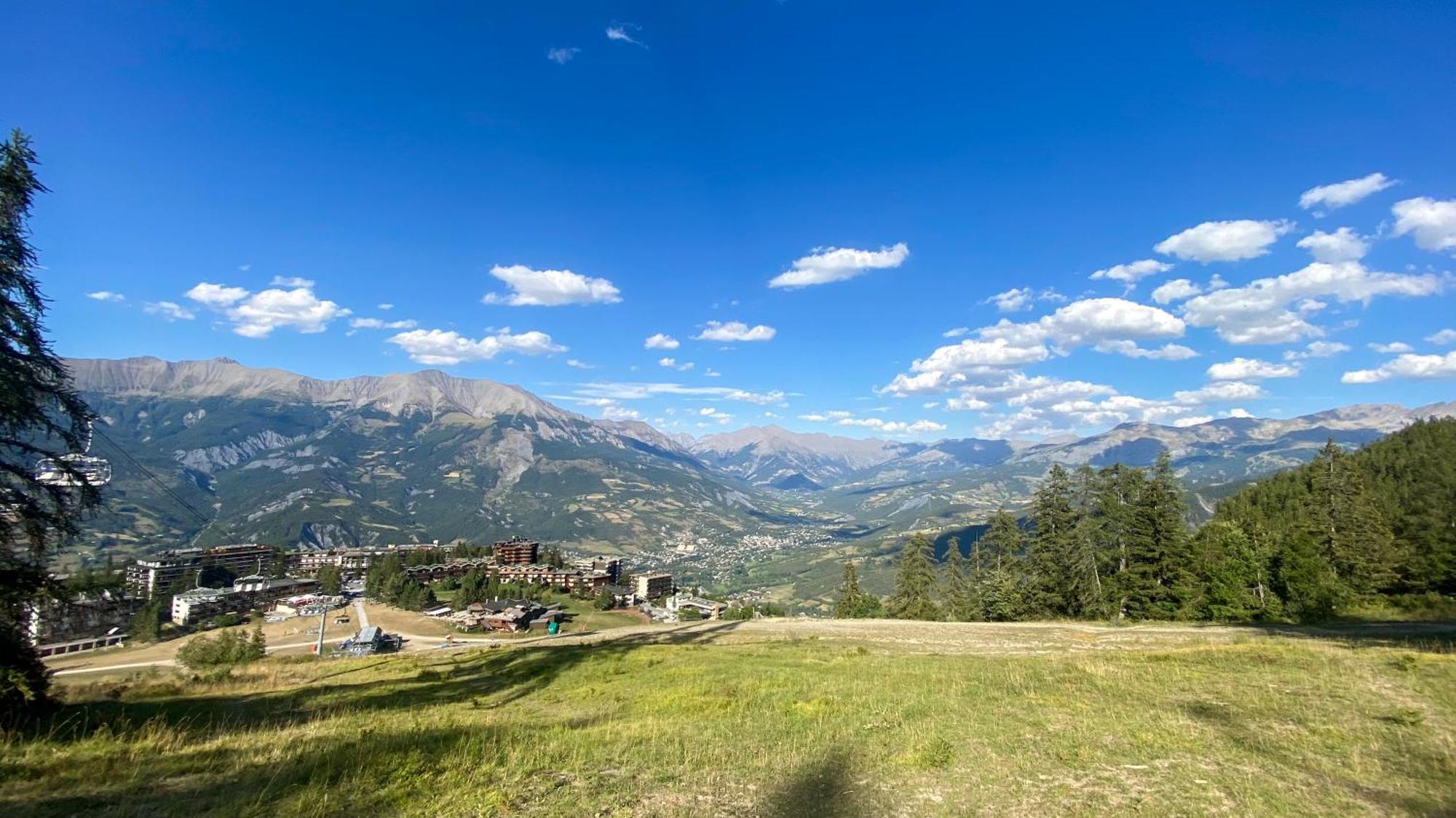 La Capitale - Les Gites De L Argile Barcelonnette Exterior photo